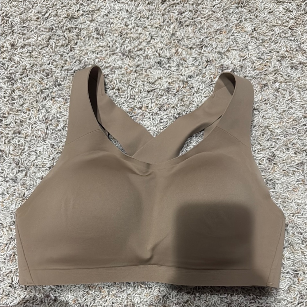 Nude Lululemon Enlite Bra